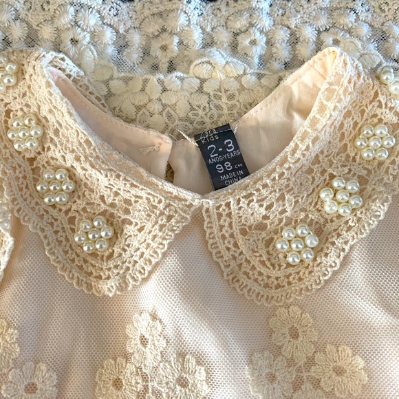 Zara Children’s soft lace dress - Picture 3 of 5